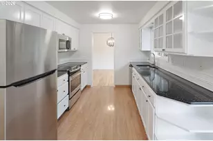 19790 White Cloud Cir, West Linn, OR 97068 - Photo 10