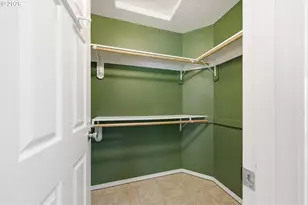 7816 SE Alta Verde Dr, Portland, OR 97266 - Photo 34