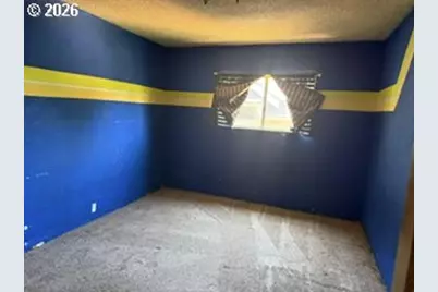 615 E 10th St, The Dalles, OR 97058 - Photo 8