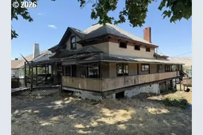 615 E 10th St, The Dalles, OR 97058 - Photo 16