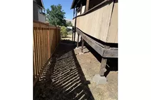 615 E 10th St, The Dalles, OR 97058 - Photo 12