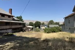 615 E 10th St, The Dalles, OR 97058 - Photo 10