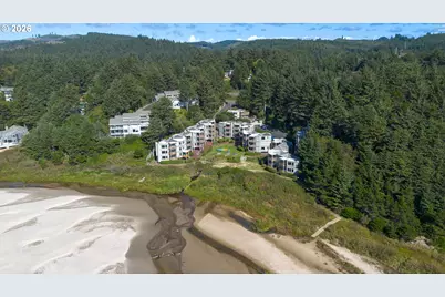 3641 NW Oceanview Dr #105, Newport, OR 97365 - Photo 30
