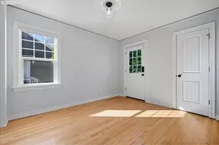 2325 SE Cesar E Chavez Blvd, Portland, OR 97214 - Photo 12