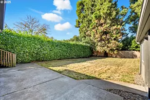 2325 SE Cesar E Chavez Blvd, Portland, OR 97214 - Photo 28