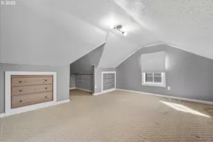 2325 SE Cesar E Chavez Blvd, Portland, OR 97214 - Photo 10