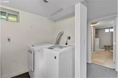 2325 SE Cesar E Chavez Blvd, Portland, OR 97214 - Photo 18