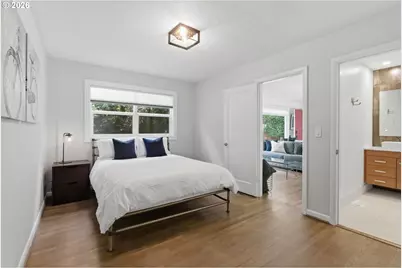 3734 SW Hamilton St, Portland, OR 97221 - Photo 18