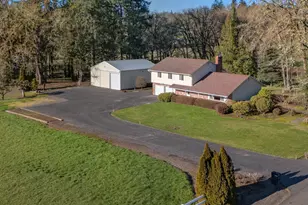 10061 NW Valley Vista Rd, Hillsboro, OR 97124 - Photo 40