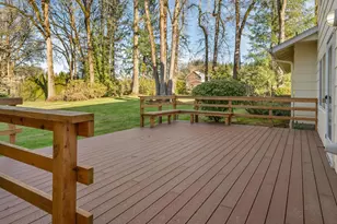 10061 NW Valley Vista Rd, Hillsboro, OR 97124 - Photo 34