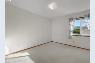 10061 NW Valley Vista Rd, Hillsboro, OR 97124 - Photo 28