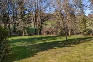 10061 NW Valley Vista Rd, Hillsboro, OR 97124 - Photo 42