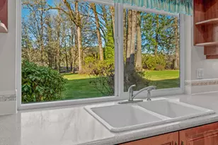 10061 NW Valley Vista Rd, Hillsboro, OR 97124 - Photo 14