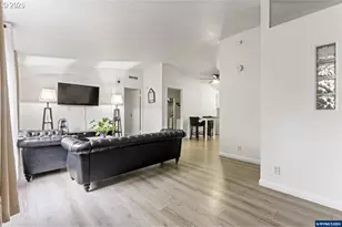 12323 SE Holgate Blvd, Portland, OR 97236 - Photo 4