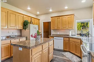 88467 Timberline Dr, Veneta, OR 97487 - Photo 14