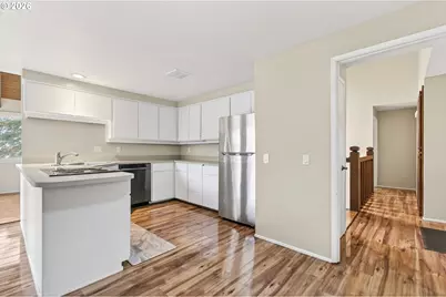 2090 Graham Dr, Eugene, OR 97405 - Photo 12