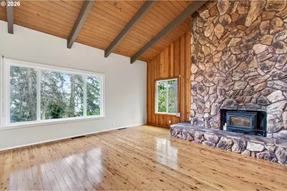 2090 Graham Dr, Eugene, OR 97405 - Photo 6