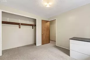 2090 Graham Dr, Eugene, OR 97405 - Photo 22