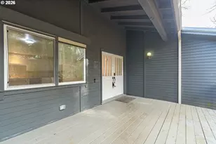 2090 Graham Dr, Eugene, OR 97405 - Photo 2