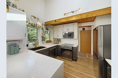 17450 Mountain Dr, Brookings, OR 97415 - Photo 8