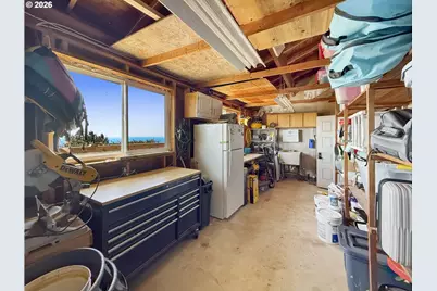 17450 Mountain Dr, Brookings, OR 97415 - Photo 36