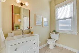 9468 N Mohawk Ave, Portland, OR 97203 - Photo 28