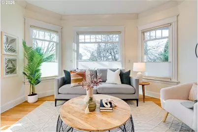 9468 N Mohawk Ave, Portland, OR 97203 - Photo 8