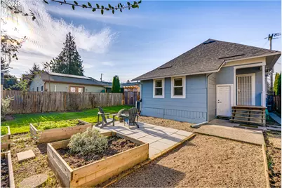 9468 N Mohawk Ave, Portland, OR 97203 - Photo 34