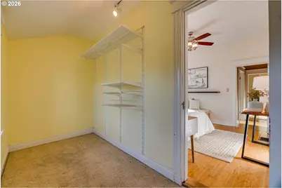 9468 N Mohawk Ave, Portland, OR 97203 - Photo 24