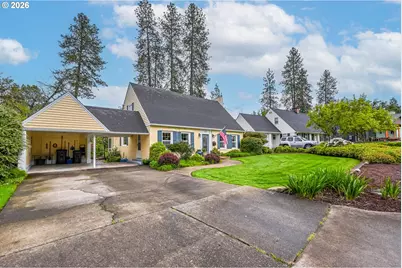 347 W Riverside Dr, Roseburg, OR 97470 - Photo 46