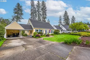 347 W Riverside Dr, Roseburg, OR 97470 - Photo 46
