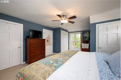 347 W Riverside Dr, Roseburg, OR 97470 - Photo 28