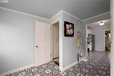 347 W Riverside Dr, Roseburg, OR 97470 - Photo 32