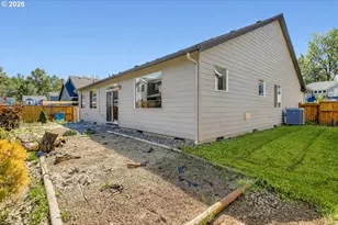 1136 NE 17th St, Battle Ground, WA 98604 - Photo 24