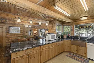 140643 Kamloop Ln, Gilchrist, OR 97737 - Photo 14