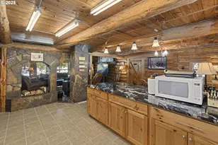 140643 Kamloop Ln, Gilchrist, OR 97737 - Photo 16