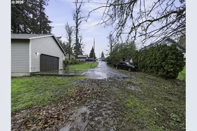 1909 9th St, Oregon City, OR 97045 - Photo 4