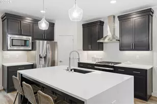 292 W Maple St, Washougal, WA 98671 - Photo 10