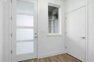 292 W Maple St, Washougal, WA 98671 - Photo 6