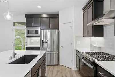 292 W Maple St, Washougal, WA 98671 - Photo 18