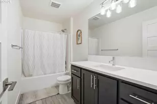 292 W Maple St, Washougal, WA 98671 - Photo 32