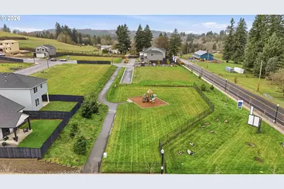 292 W Maple St, Washougal, WA 98671 - Photo 44