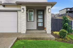 292 W Maple St, Washougal, WA 98671 - Photo 2