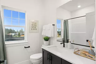 18095 SW Hoover Ln, Beaverton, OR 97003 - Photo 36