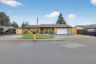 1670 NE Kennedy Ln, Hillsboro, OR 97124 - Photo 2