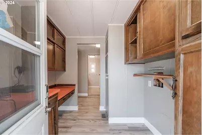 38611 Century Dr, Albany, OR 97322 - Photo 18