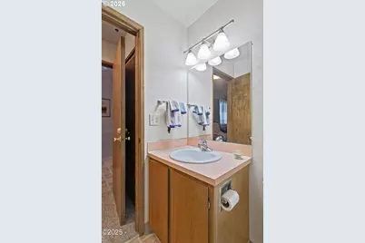 507 NW Alpine St #204, Newport, OR 97365 - Photo 22