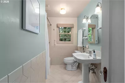 9830 NE Skidmore St, Portland, OR 97220 - Photo 24