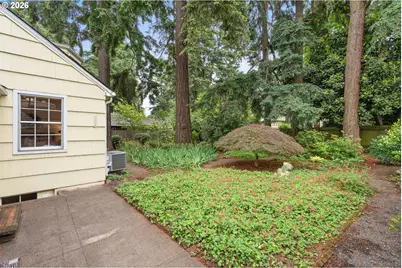 9830 NE Skidmore St, Portland, OR 97220 - Photo 36