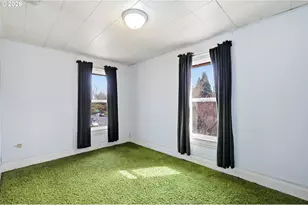 446 E St, Springfield, OR 97477 - Photo 28